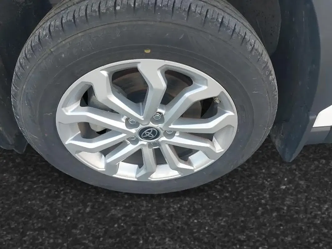 Toyota Corolla Cross - Thumbnail 9