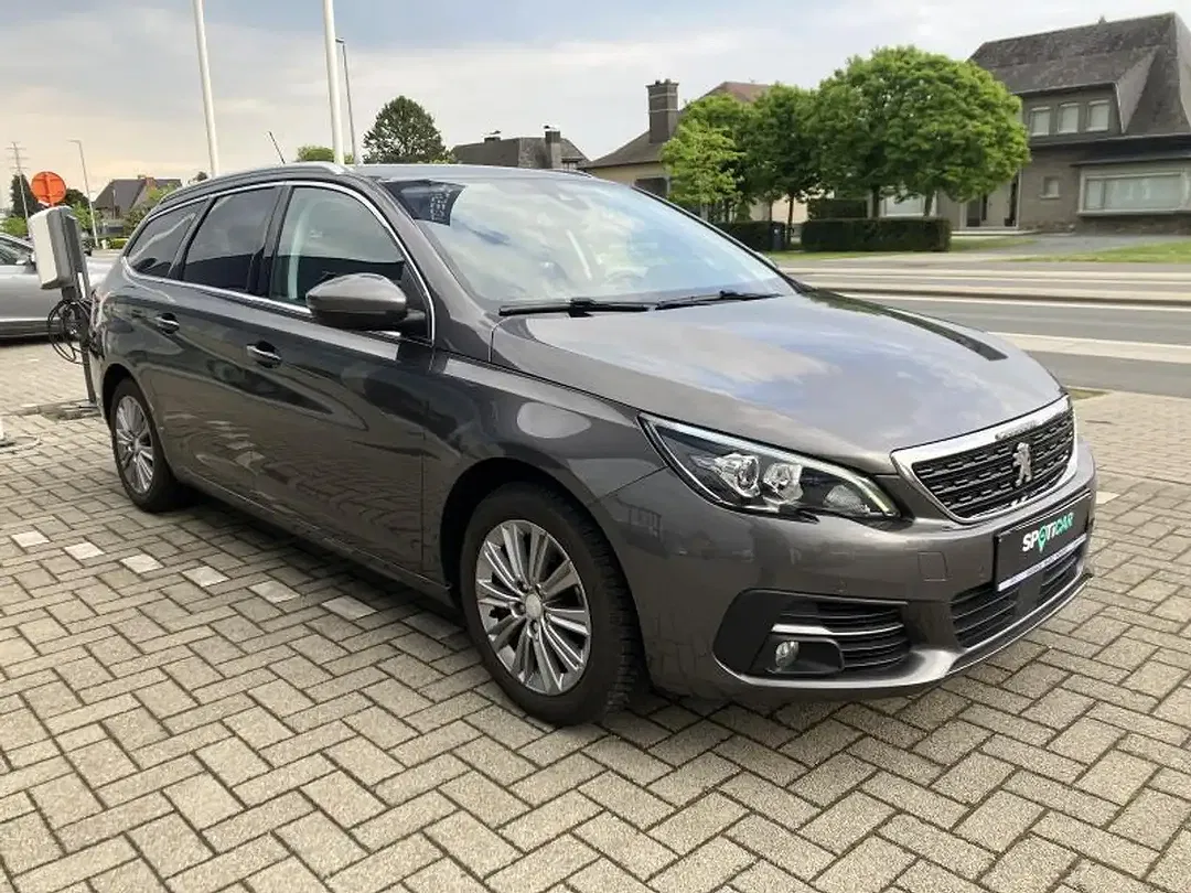 Peugeot 308 - Thumbnail 3