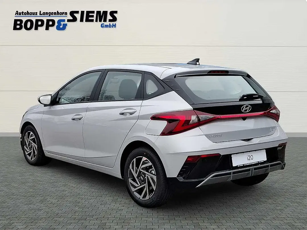 Hyundai i20 - Thumbnail 3