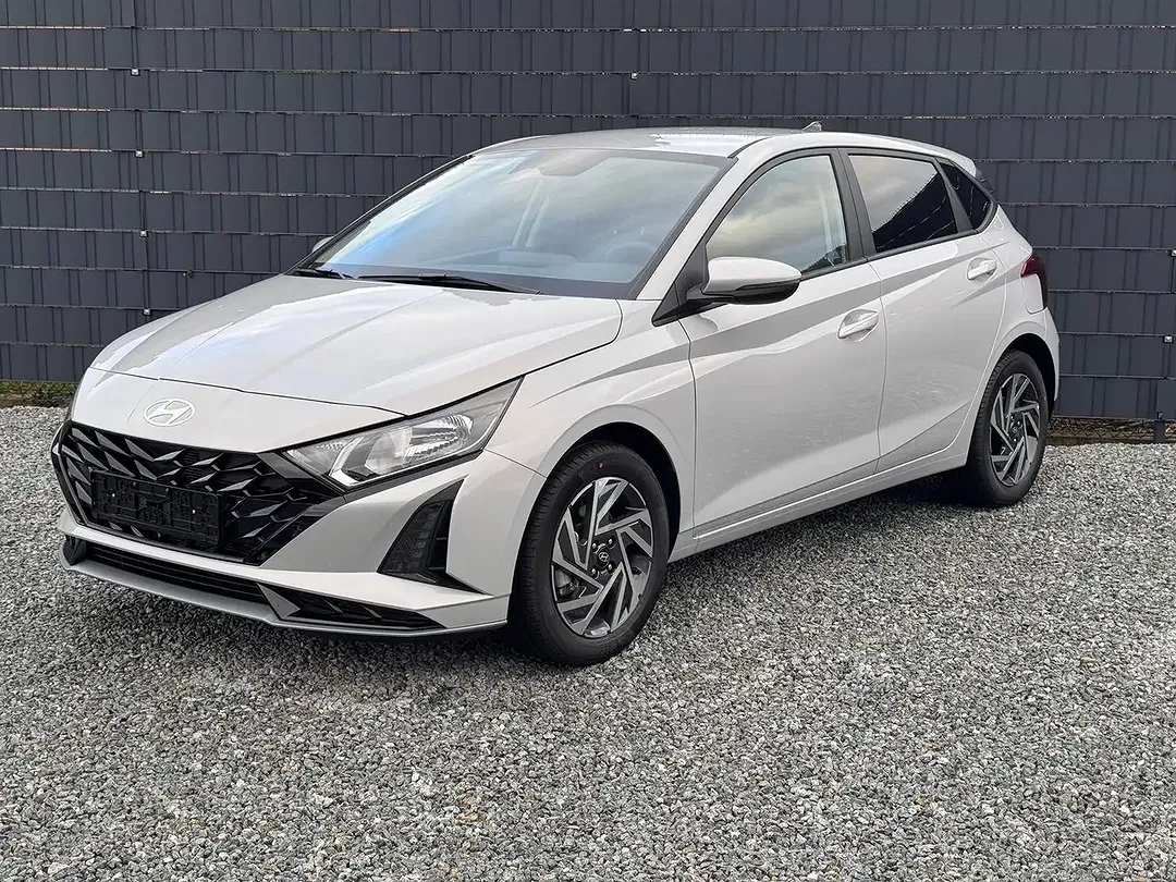 Hyundai i20 - Thumbnail 2