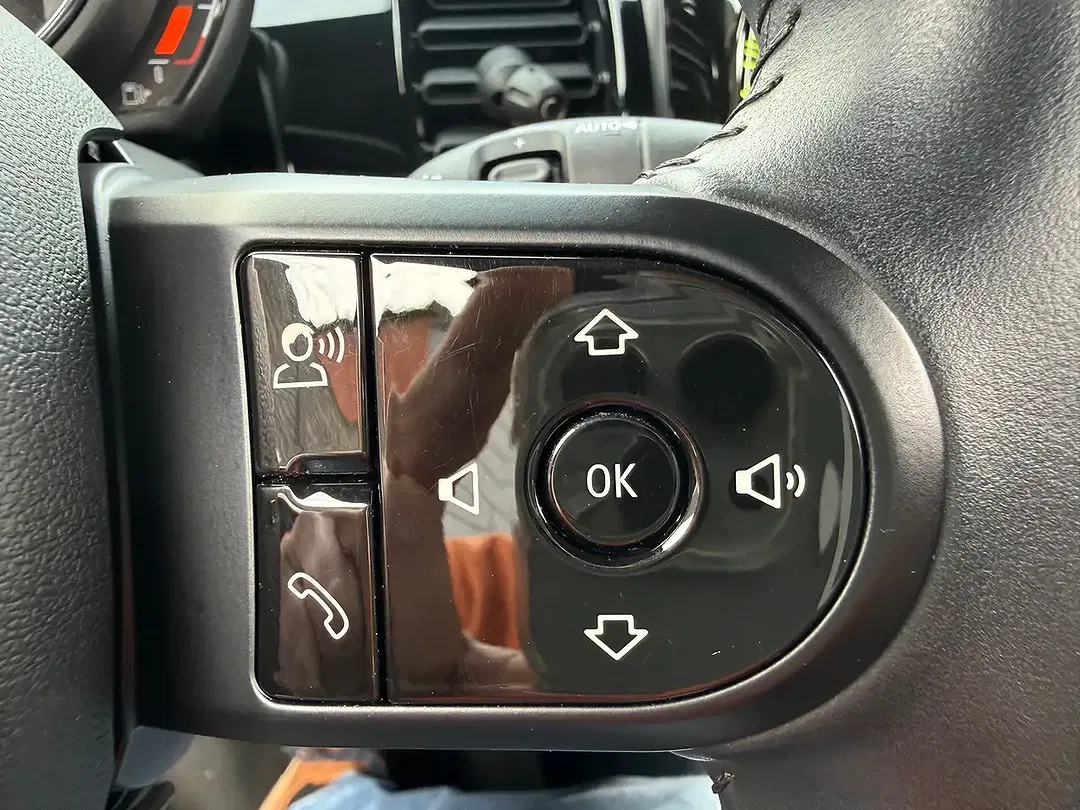 MINI One Cabrio - Thumbnail 15