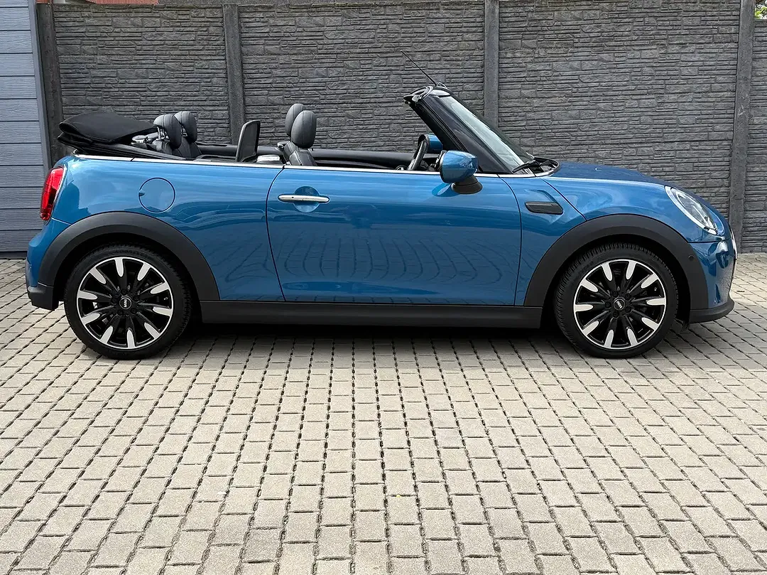 MINI One Cabrio - Thumbnail 5