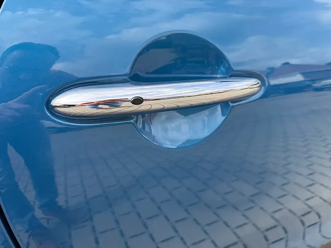 MINI One Cabrio - Thumbnail 6