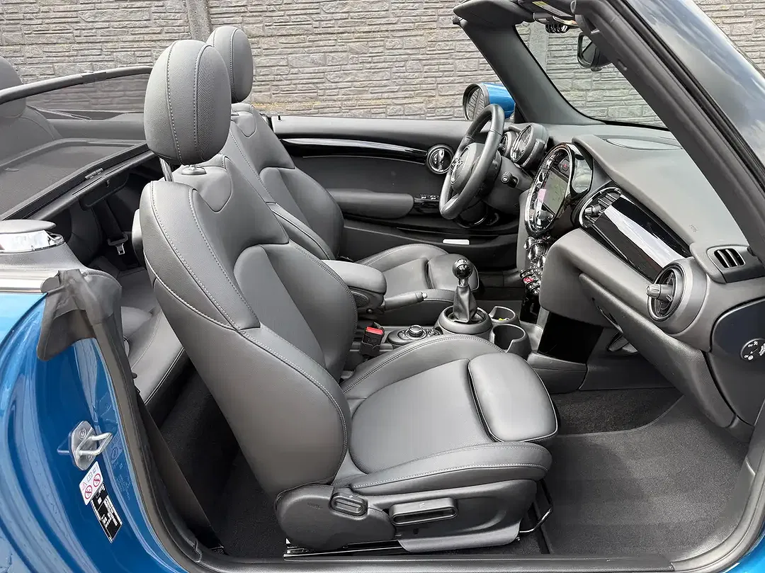 MINI One Cabrio - Thumbnail 7