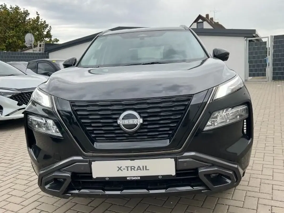 Nissan X-Trail - Thumbnail 3