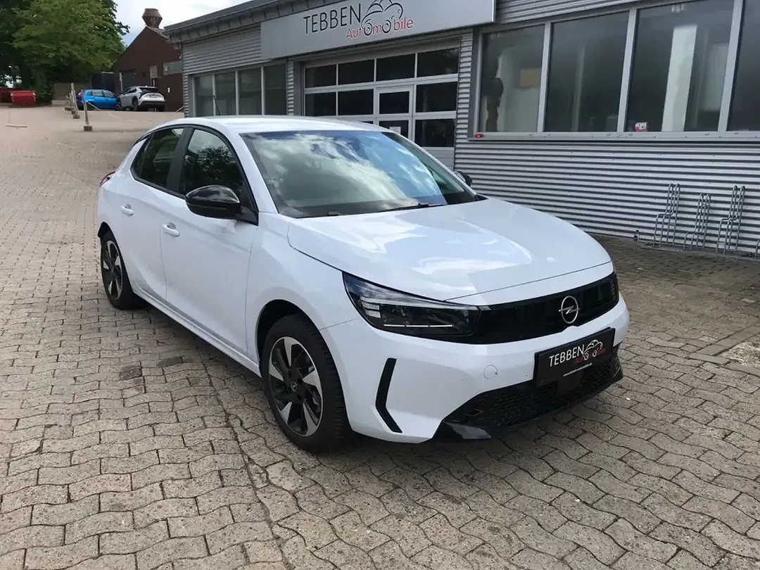 Opel Corsa - Thumbnail 3
