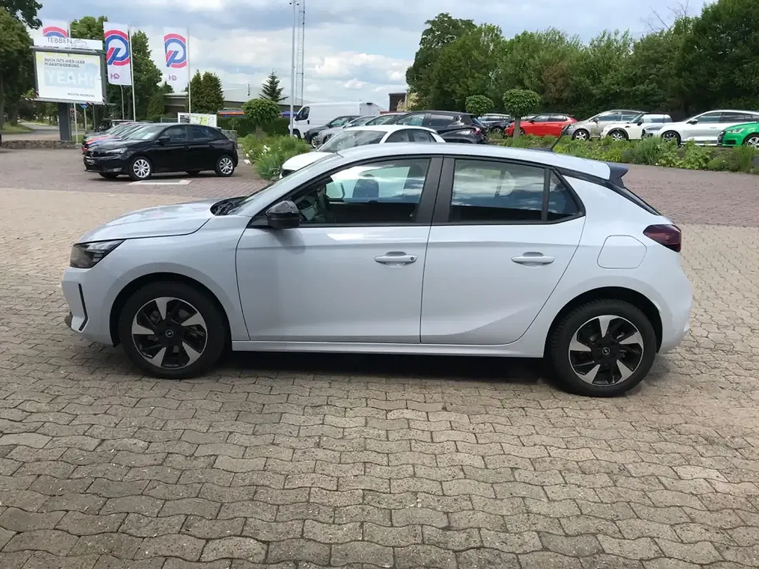 Opel Corsa - Thumbnail 4