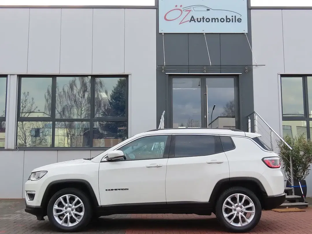 Jeep Compass - Thumbnail 11