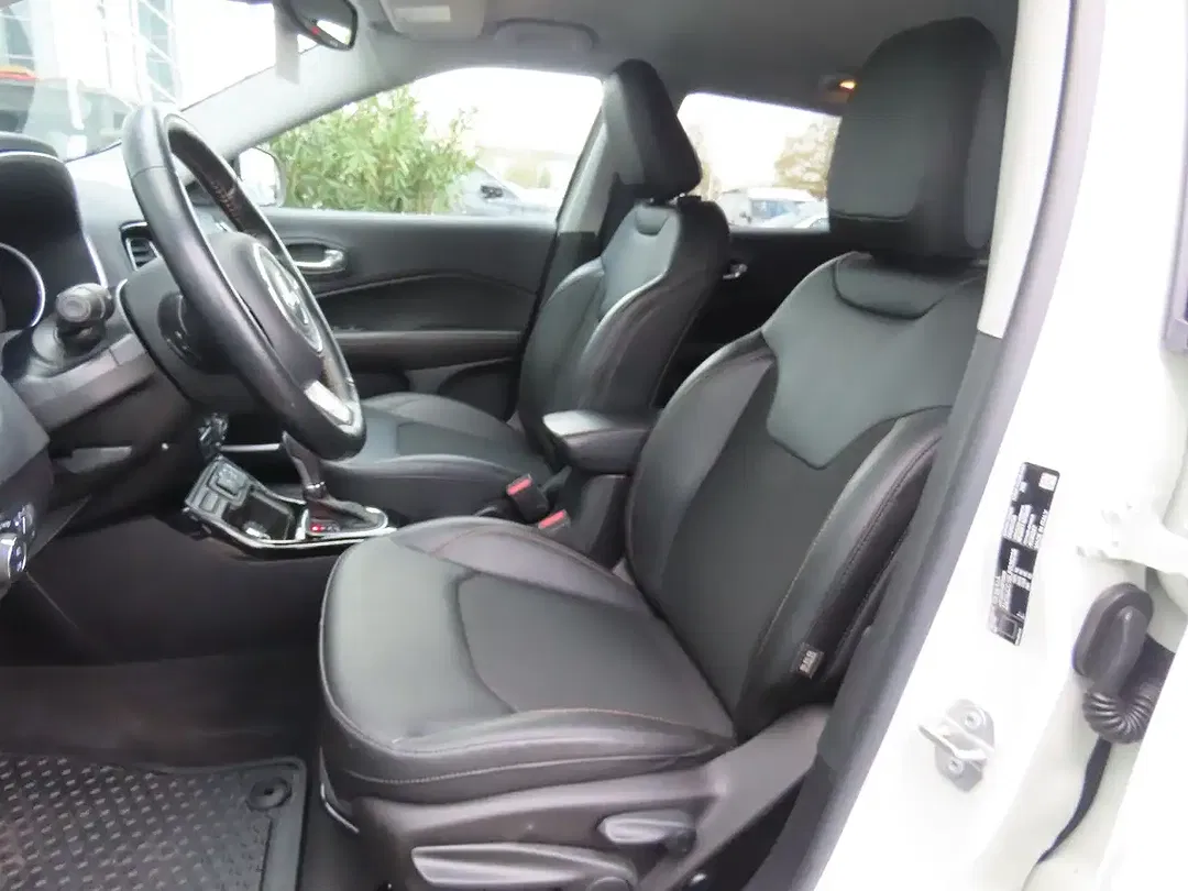 Jeep Compass - Thumbnail 13
