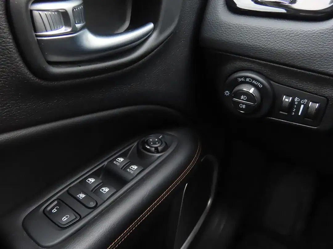 Jeep Compass - Thumbnail 15