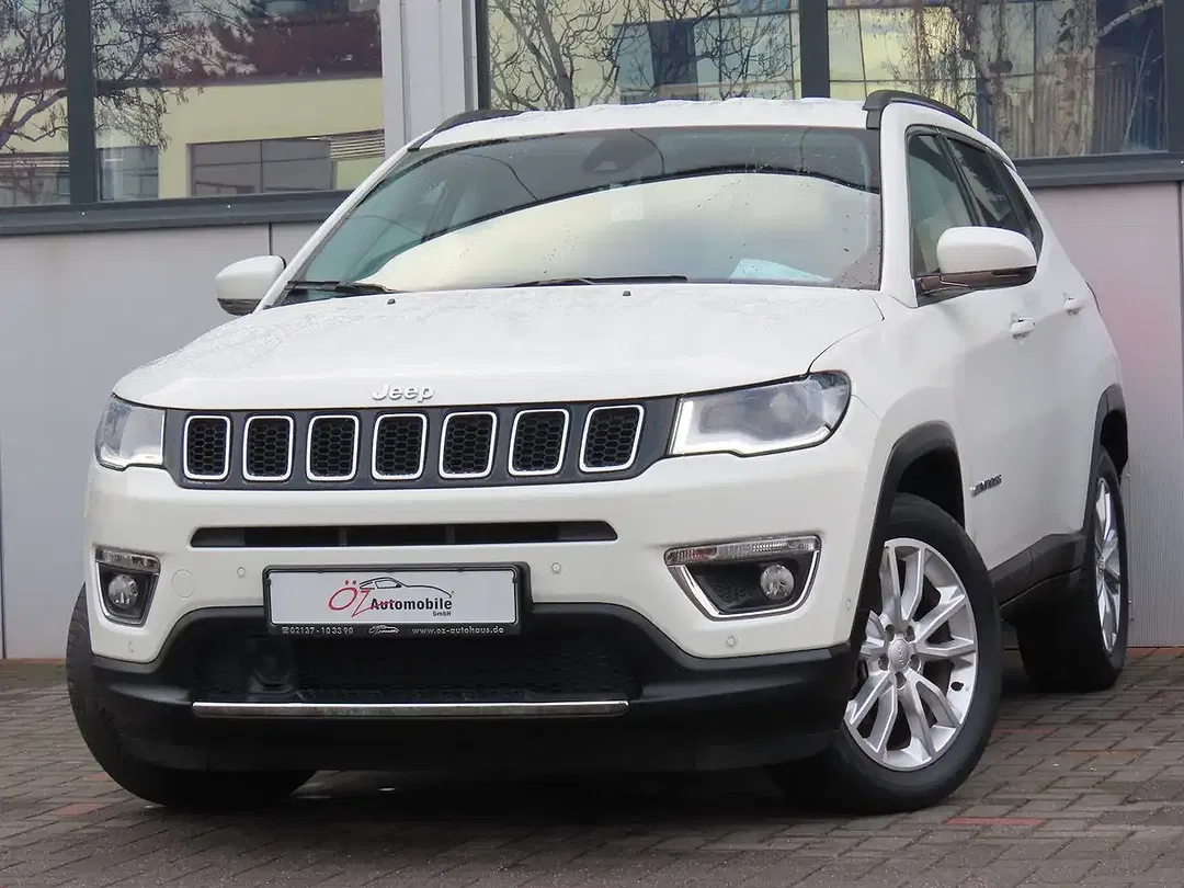 Jeep Compass - Thumbnail 4