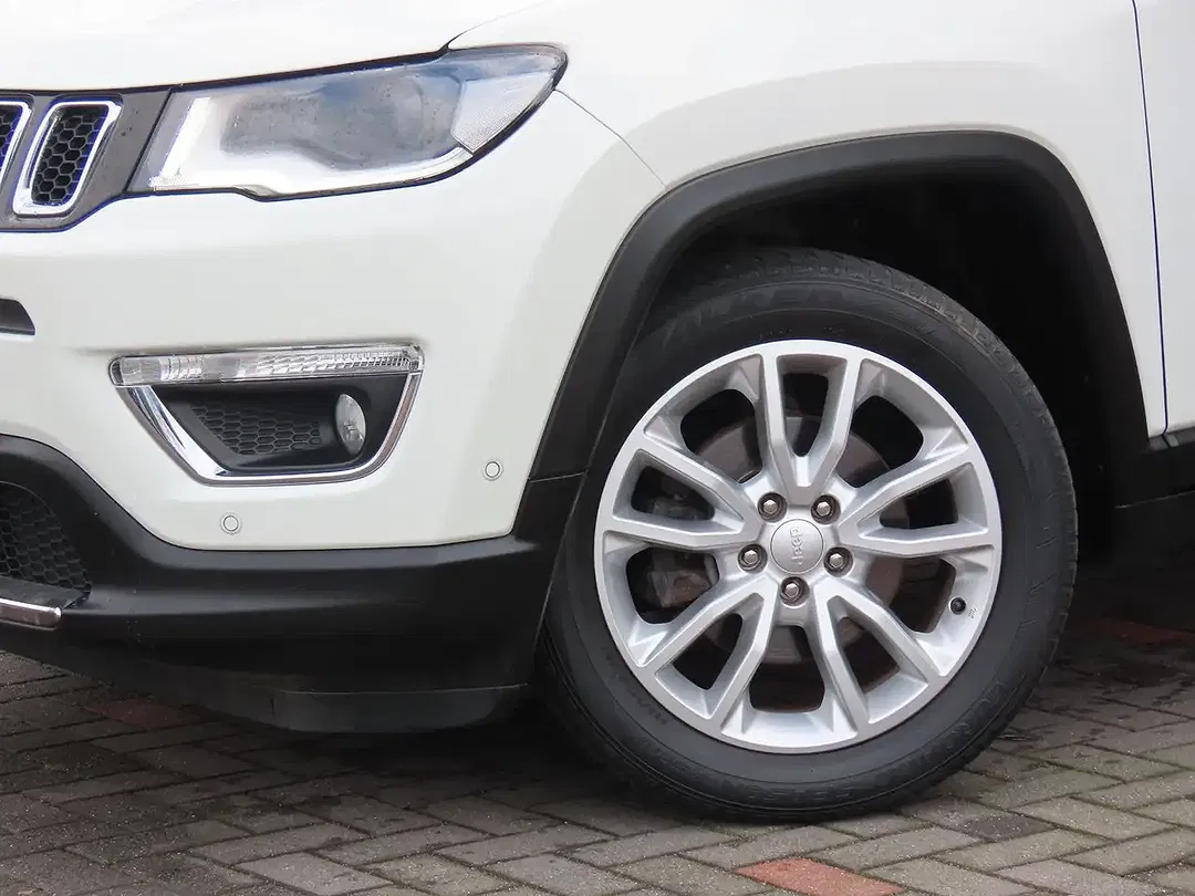 Jeep Compass - Thumbnail 5