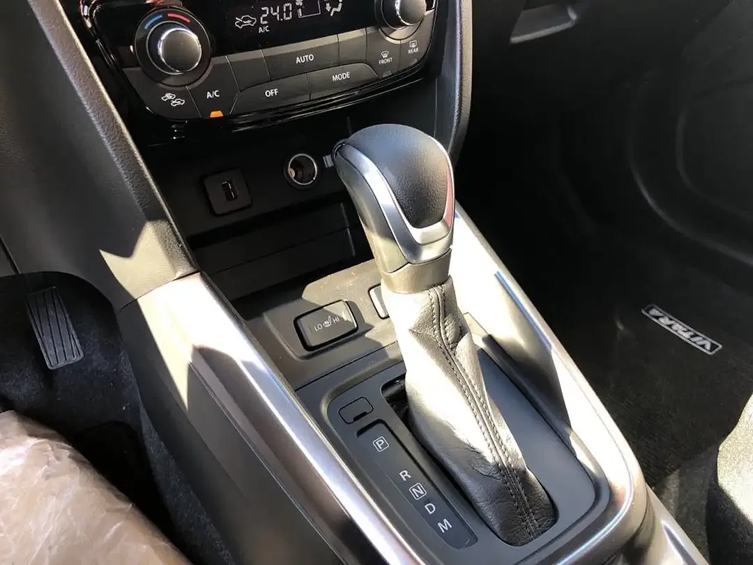 Suzuki Vitara - Thumbnail 13