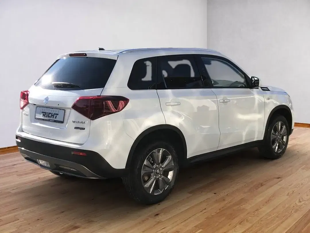 Suzuki Vitara - Thumbnail 4