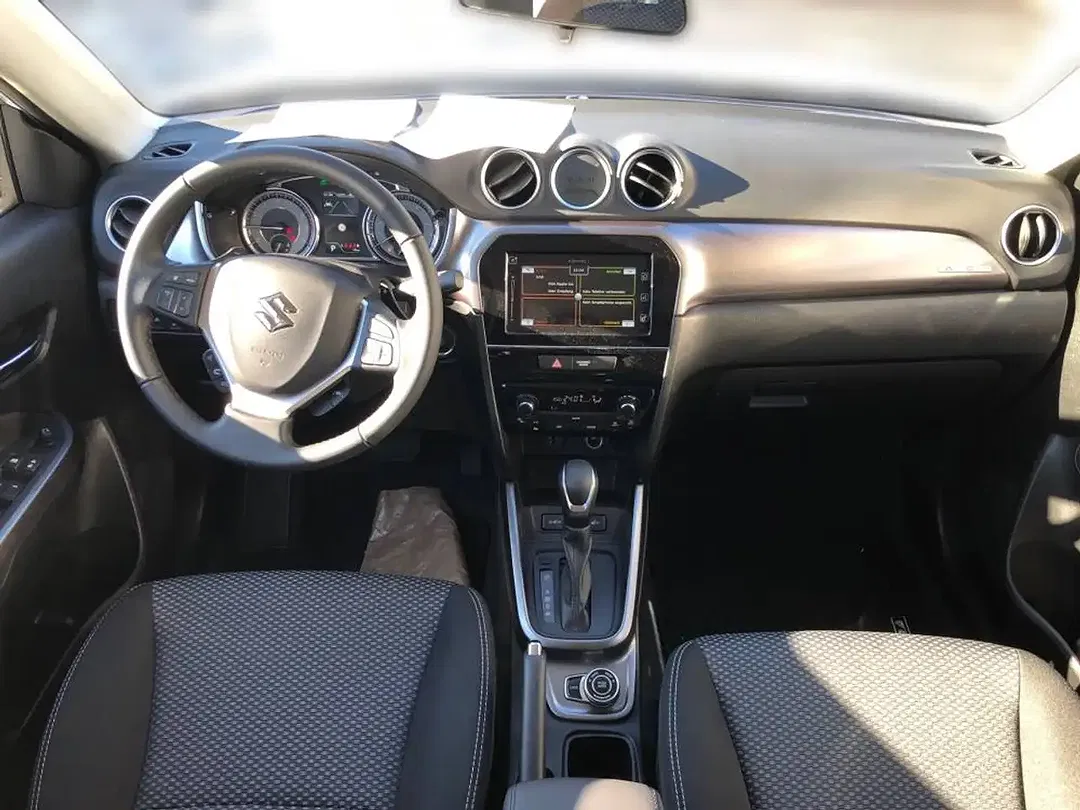 Suzuki Vitara - Thumbnail 9