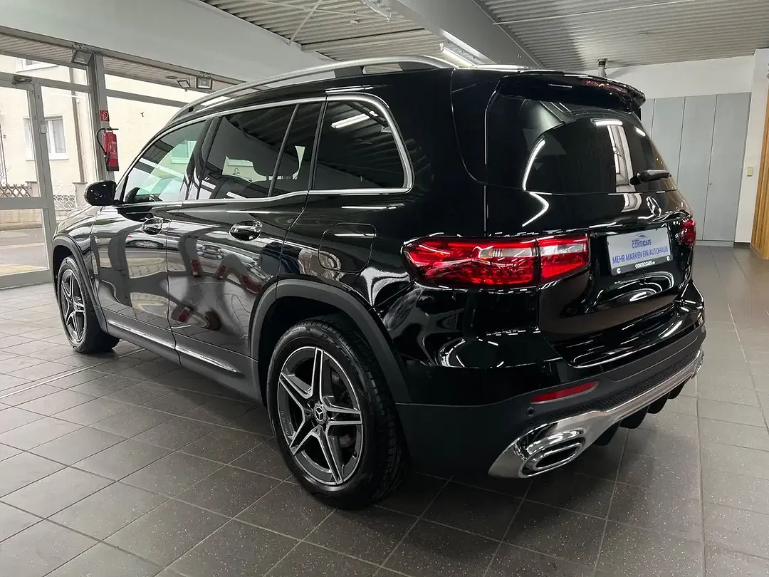 Mercedes-Benz GLB 200 - Thumbnail 10