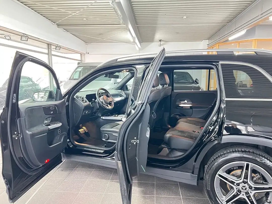 Mercedes-Benz GLB 200 - Thumbnail 7