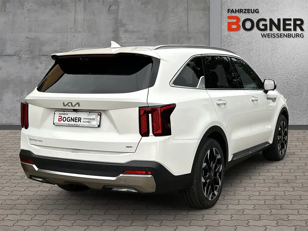 Kia Sorento - Thumbnail 3