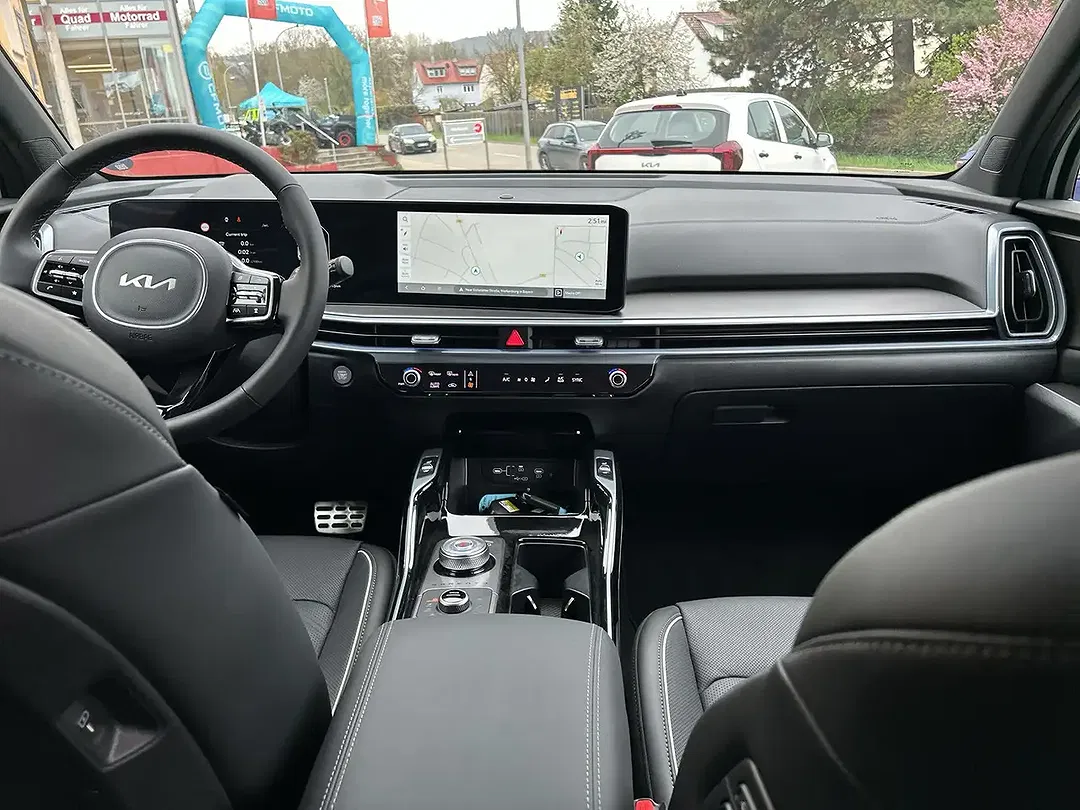 Kia Sorento - Thumbnail 6