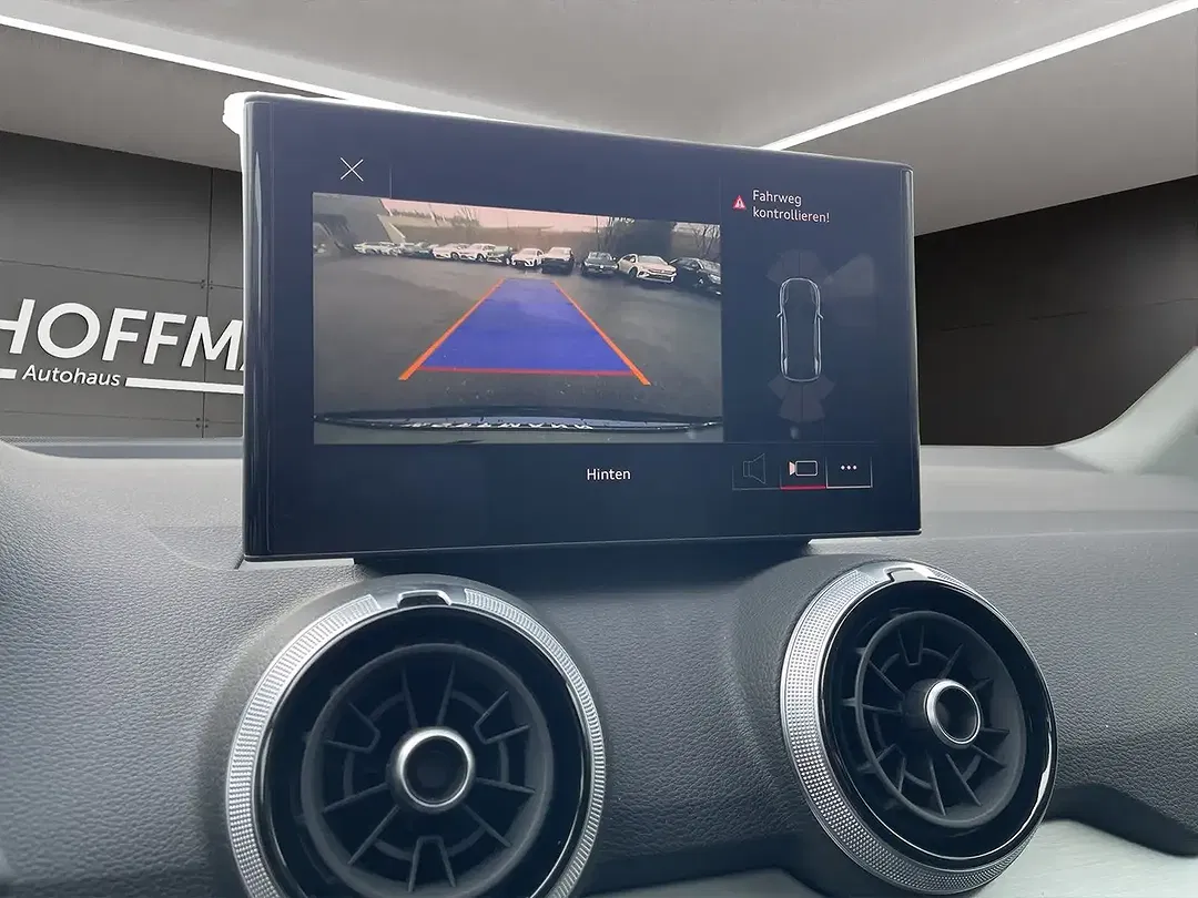 Audi Q2 - Thumbnail 14
