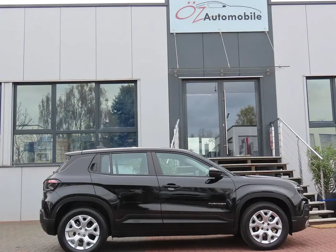 Jeep Avenger - Thumbnail 11