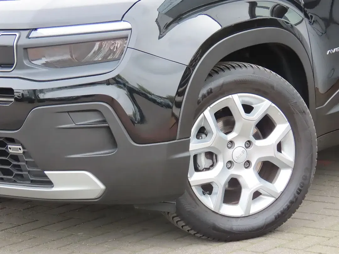 Jeep Avenger - Thumbnail 5