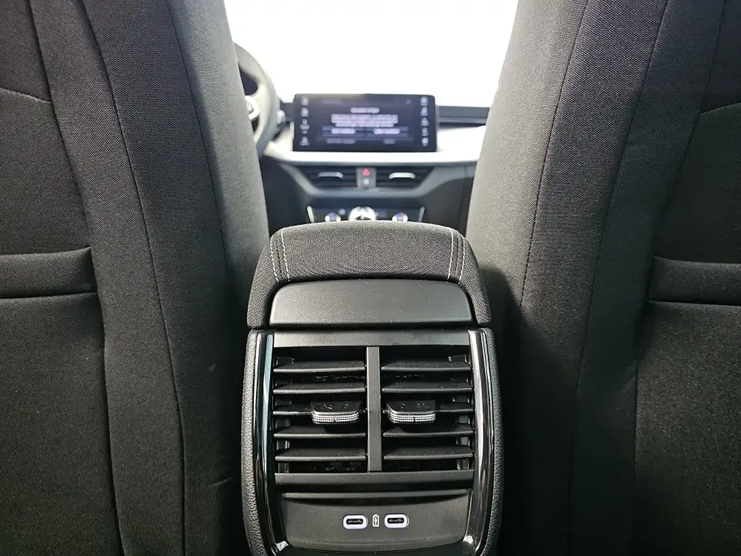 Skoda Kamiq - Thumbnail 10