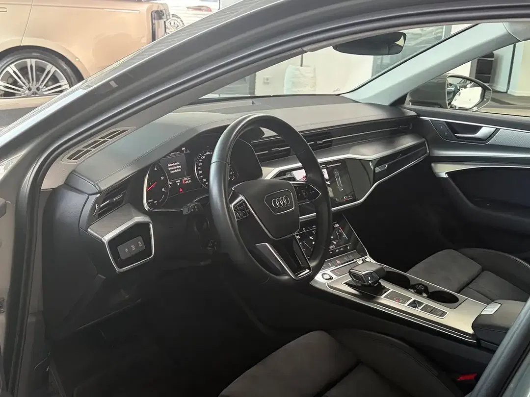 Audi A6 - Thumbnail 2