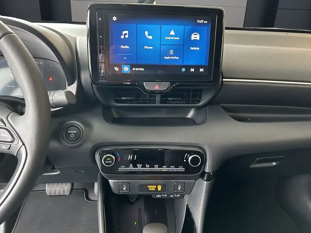 Toyota Yaris - Thumbnail 14
