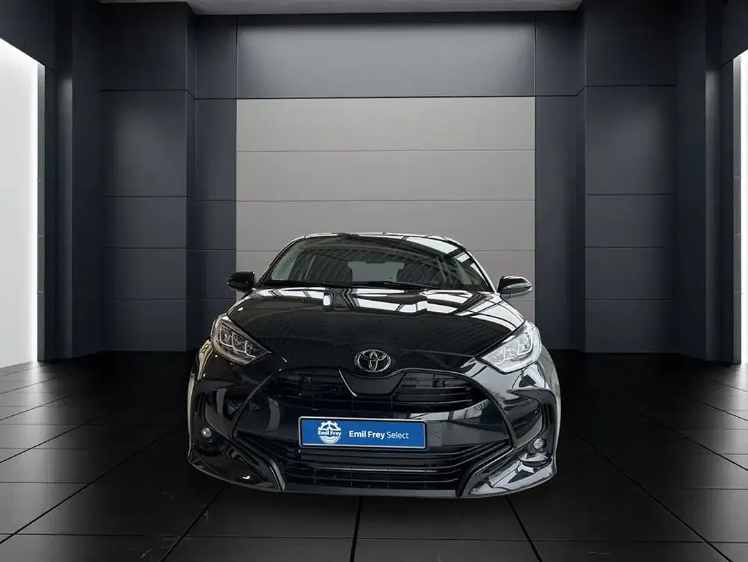 Toyota Yaris - Thumbnail 8
