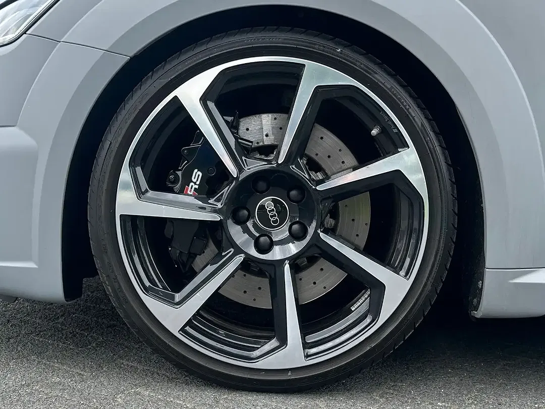 Audi TT RS - Thumbnail 6