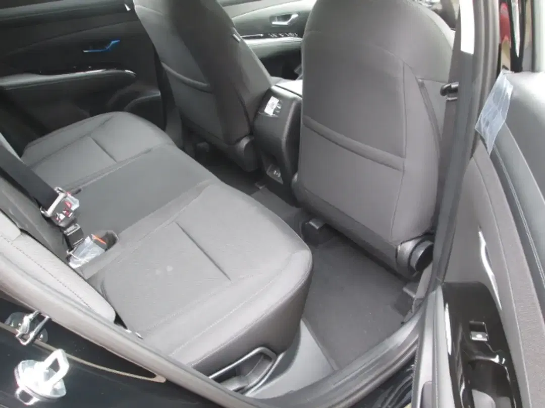 Hyundai TUCSON - Thumbnail 6