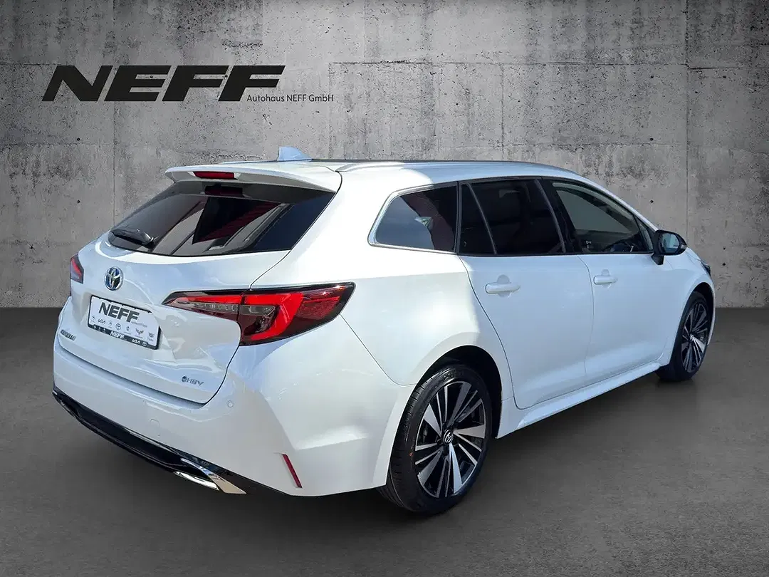 Toyota Corolla - Thumbnail 5