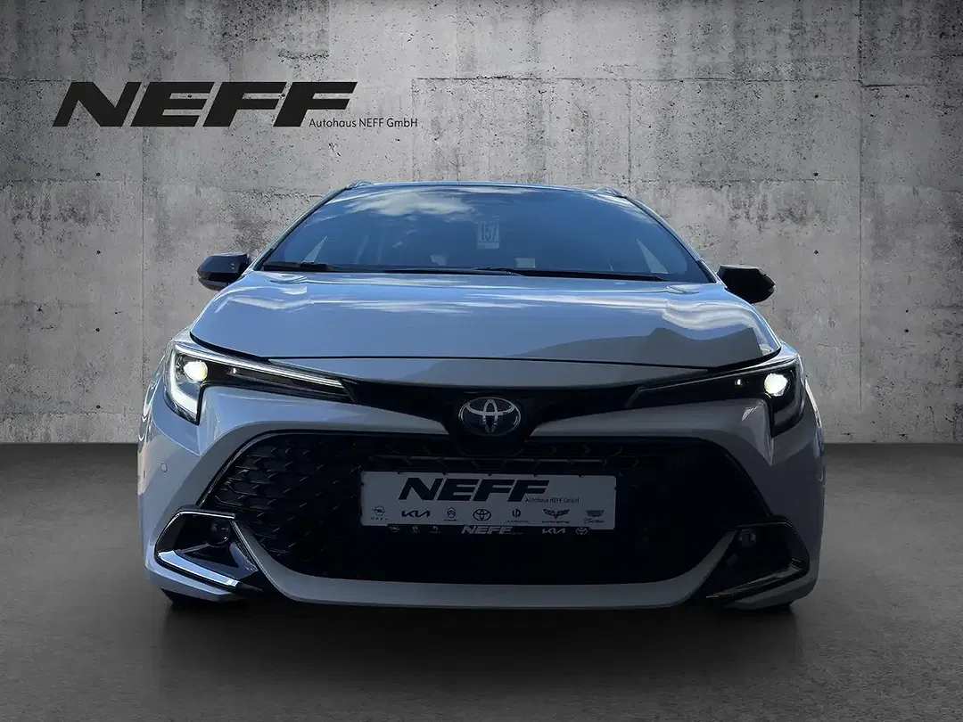 Toyota Corolla - Thumbnail 8