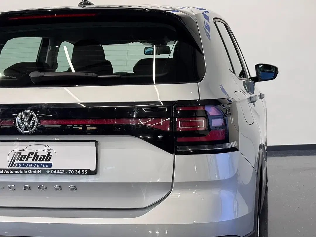 Volkswagen T-Cross - Thumbnail 11
