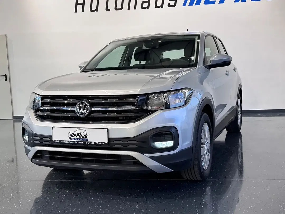 Volkswagen T-Cross - Thumbnail 2
