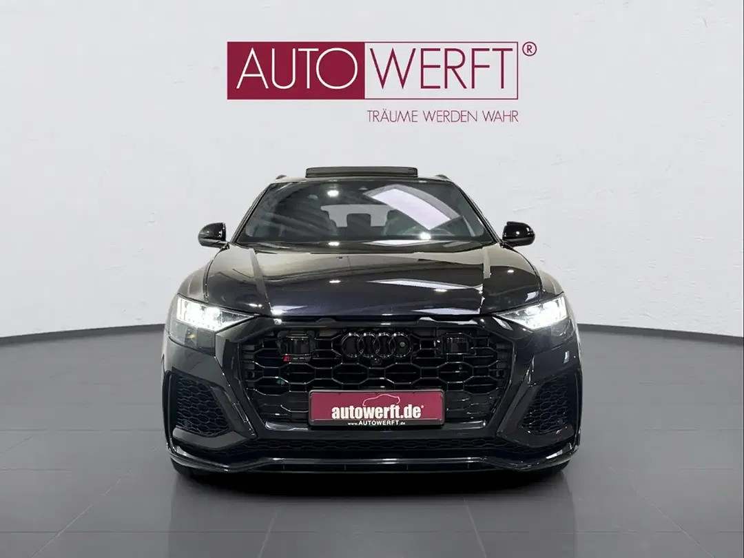 Audi RS Q8 - Thumbnail 2