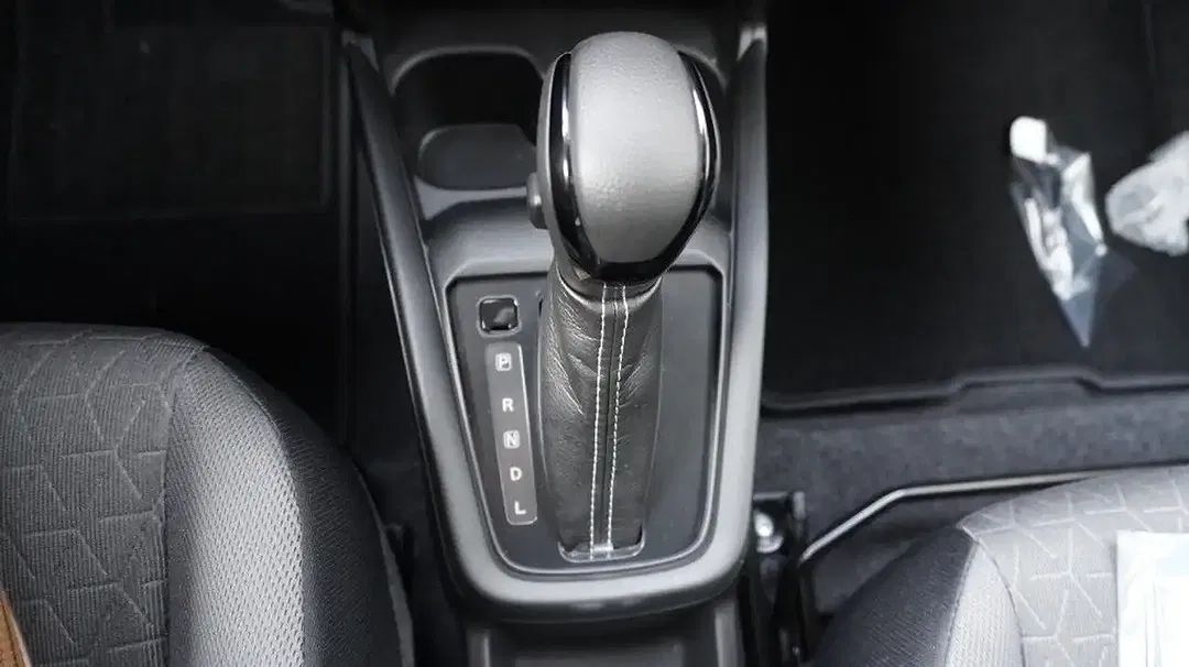 Suzuki Swift - Thumbnail 15