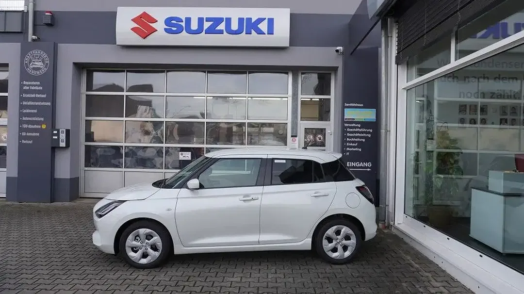 Suzuki Swift - Thumbnail 2