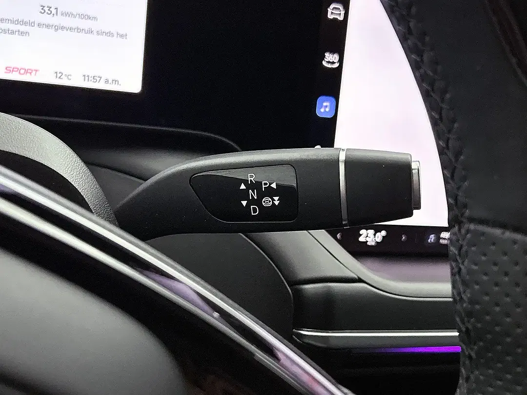 Xpeng P7 - Thumbnail 10