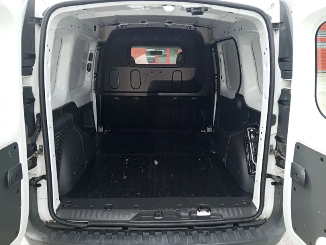 Renault Kangoo - Thumbnail 15