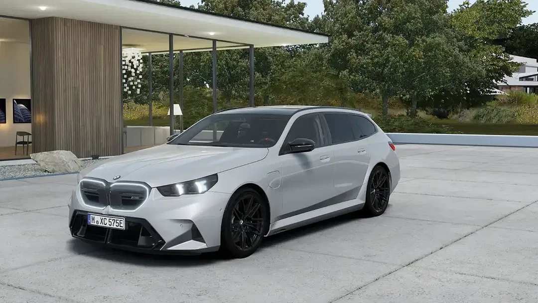 BMW M5 - Thumbnail 1