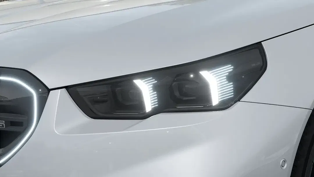 BMW M5 - Thumbnail 6