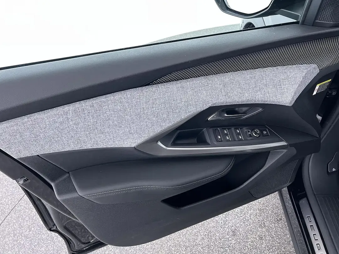 Peugeot 5008 - Thumbnail 11