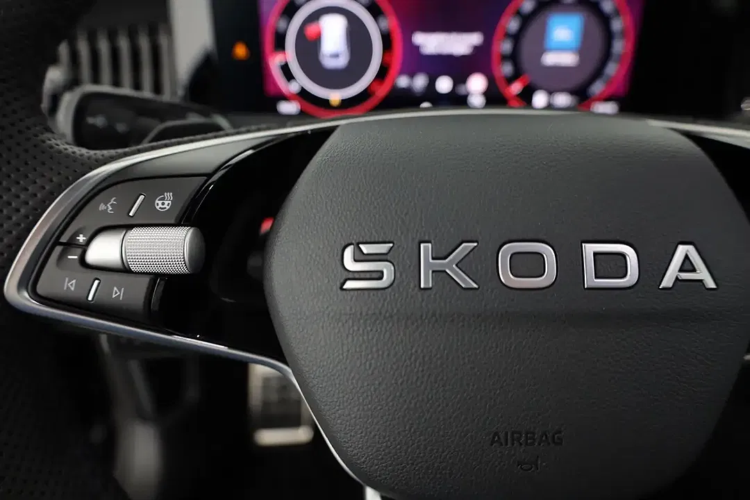 Skoda Superb - Thumbnail 14