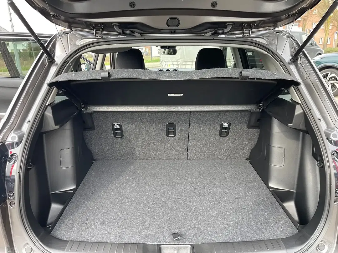 Suzuki Vitara - Thumbnail 12