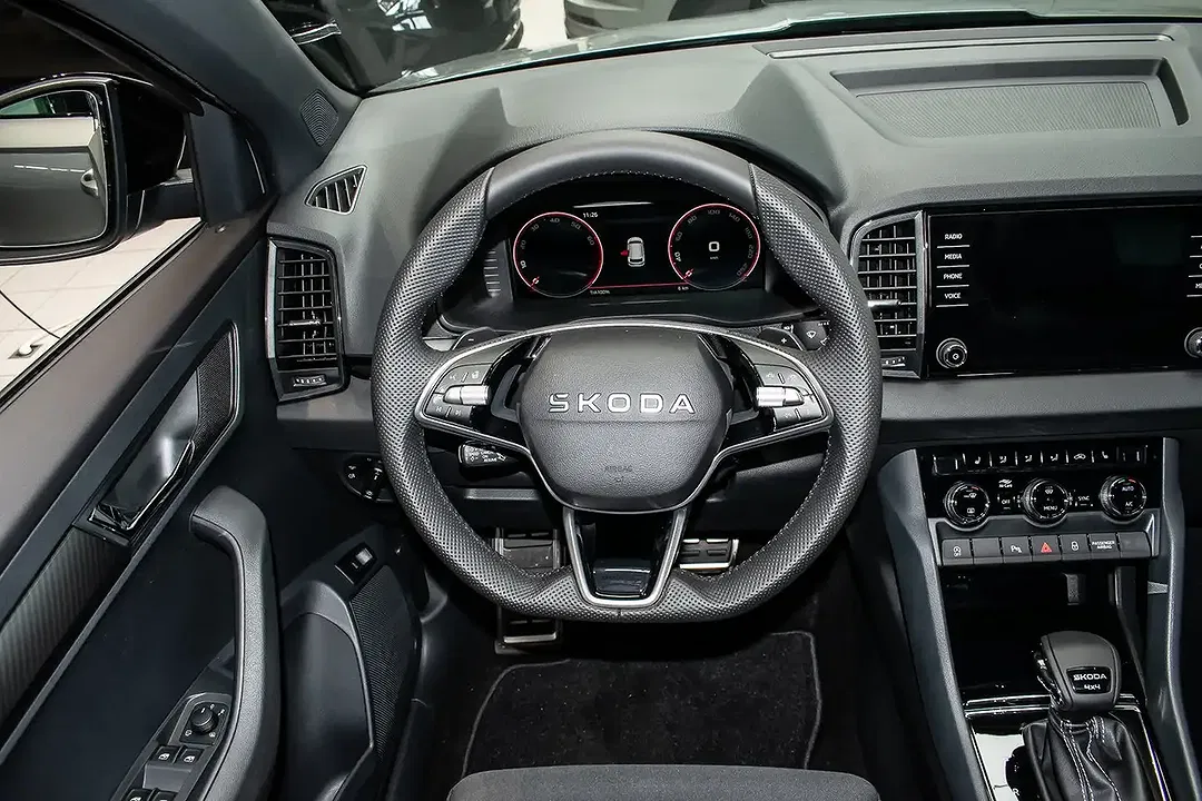 Skoda Karoq - Thumbnail 10