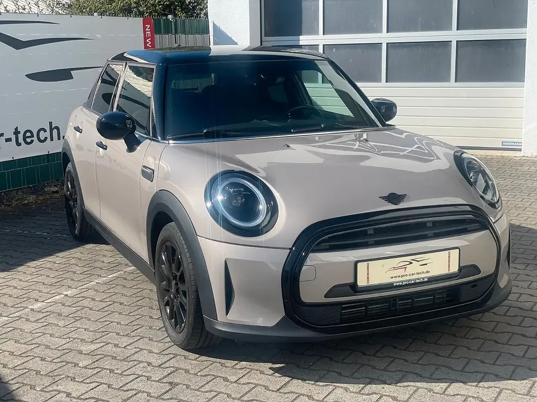 MINI Cooper - Thumbnail 3