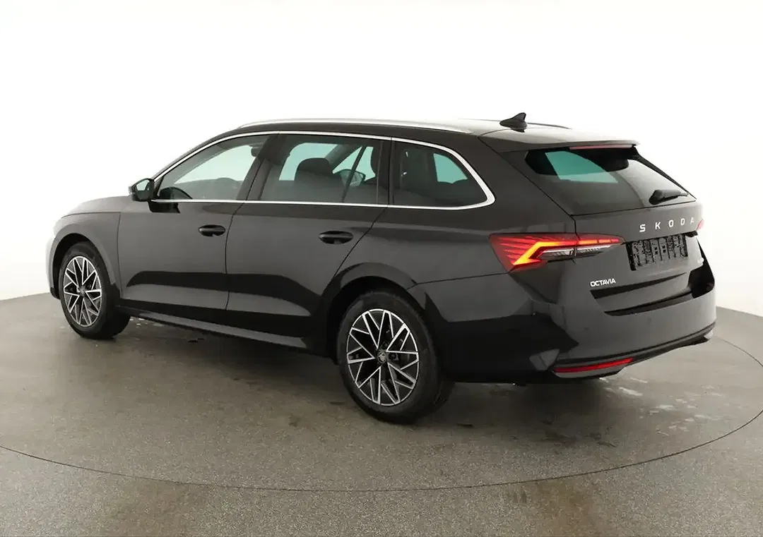 Skoda Octavia - Thumbnail 4