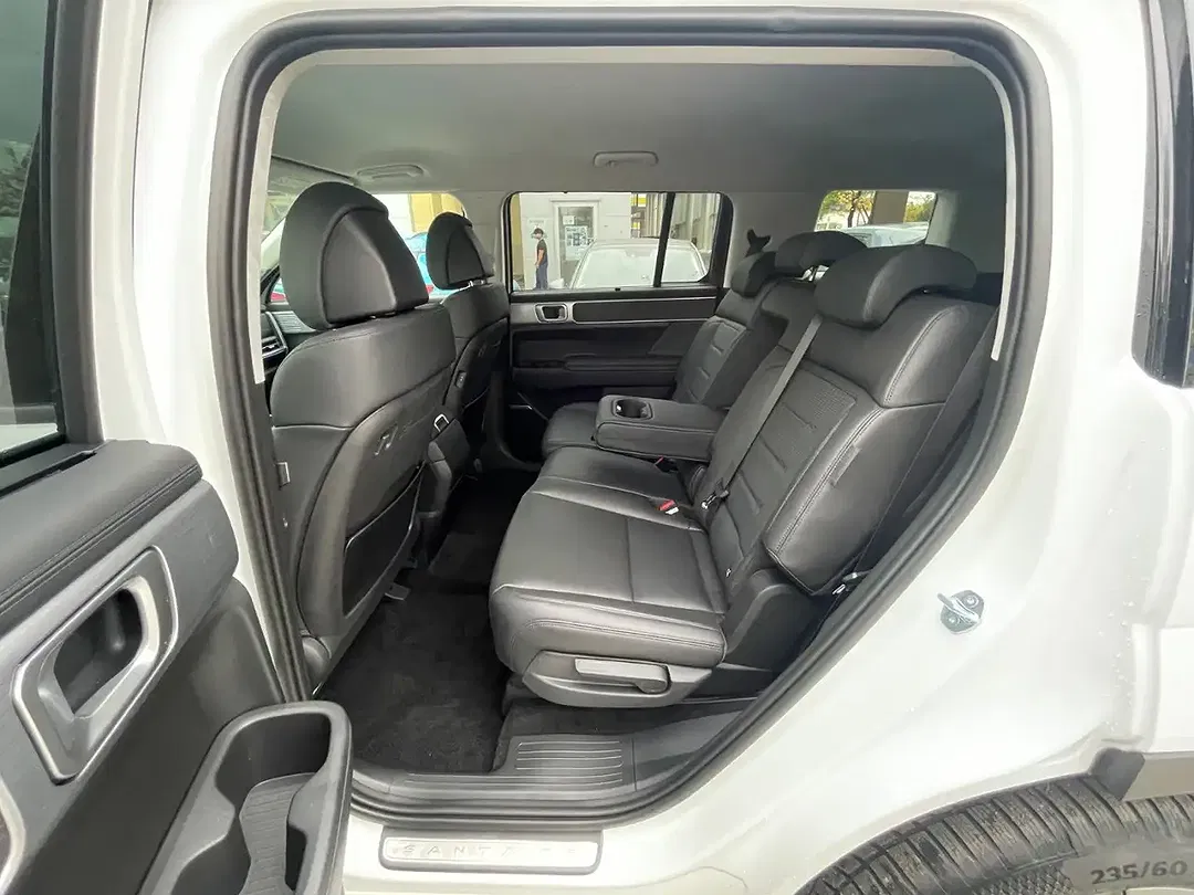 Hyundai SANTA FE - Thumbnail 11